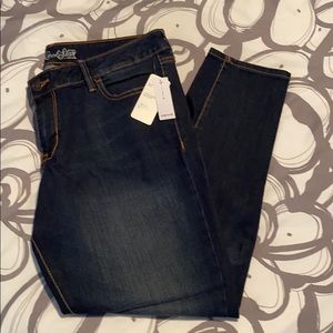 Old Navy Rockstar Skinny Jeans- Never worn